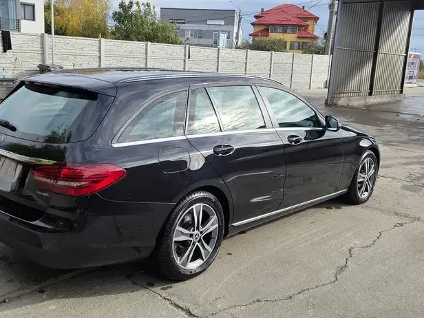 Mercedes-Benz C W205 180 d 9G-TRONIC