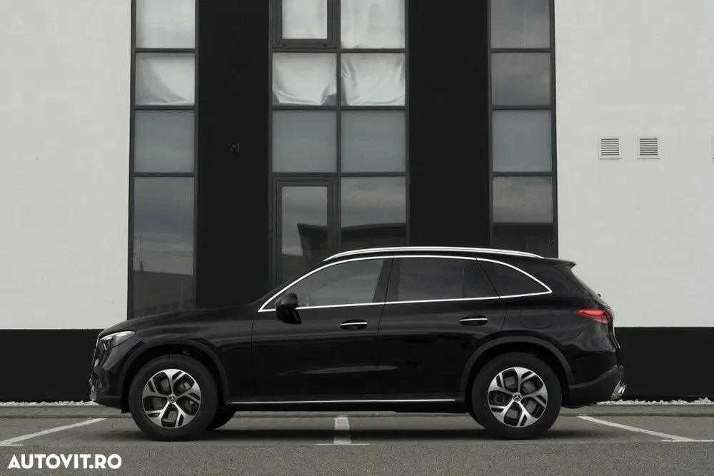 Mercedes-Benz GLC X254 300 e 4MATIC — imagine 4