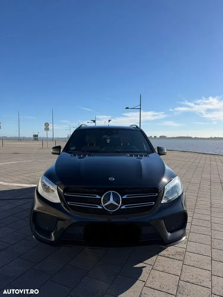 Mercedes-Benz GLE — imagine 2