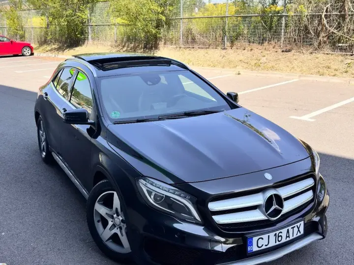Mercedes-Benz GLA X156 220 d 4MATIC 7G-DCT AMG Line