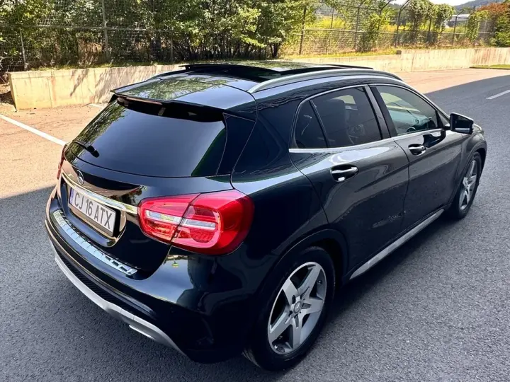 Mercedes-Benz GLA X156 220 d 4MATIC 7G-DCT AMG Line