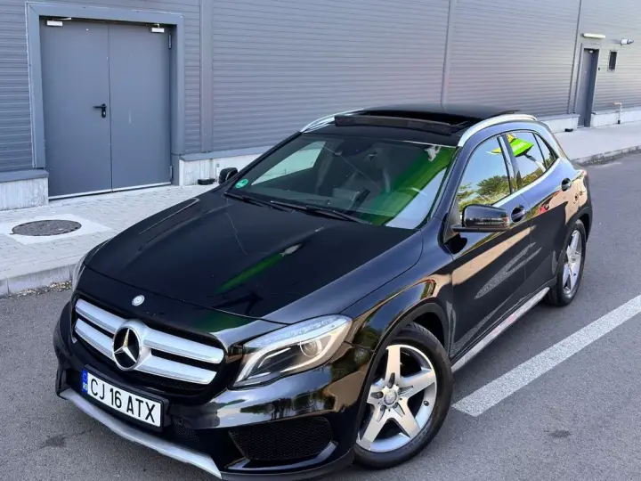 Mercedes-Benz GLA X156 220 d 4MATIC 7G-DCT AMG Line
