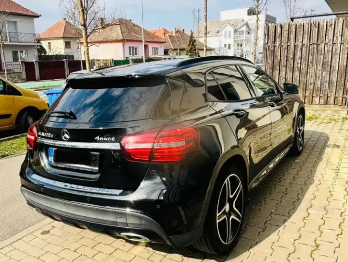 Mercedes-Benz GLA 220 d 4MATIC Aut.