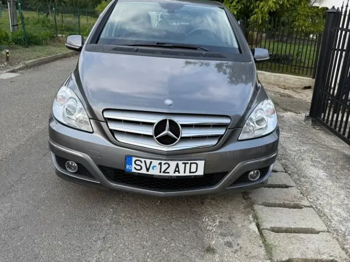 Mercedes-Benz B 180 W246