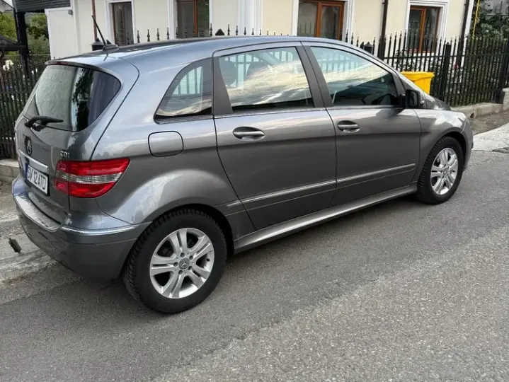 Mercedes-Benz B 180 W246
