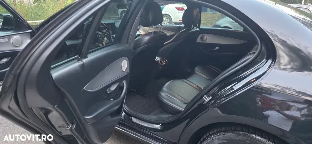 Mercedes-Benz E — imagine 6