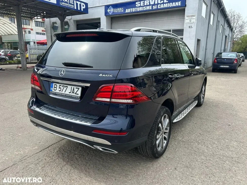 Mercedes-Benz GLE 350 d 4MATIC — imagine 4