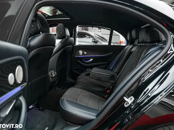 Mercedes-Benz E W213 300 de 4Matic 9G-TRONIC AMG Line