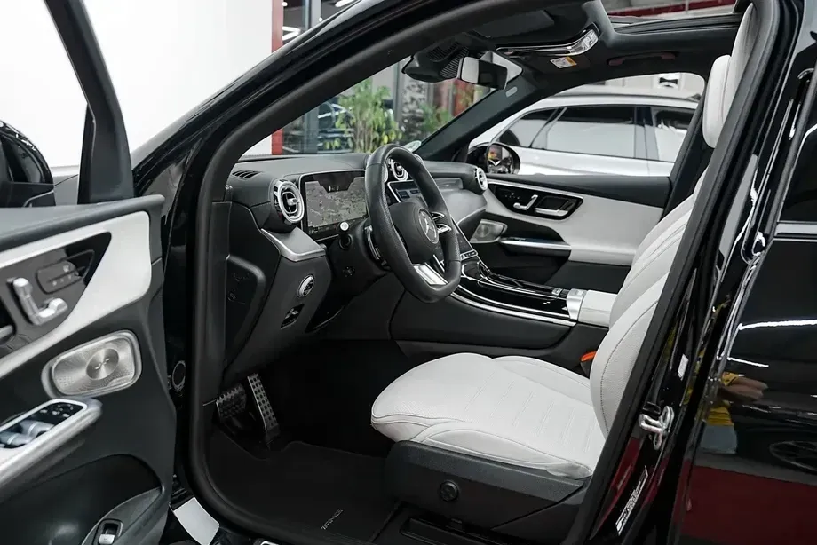 Mercedes-Benz GLC 220 d 4Matic 9G-TRONIC Edition AMG Line — imagine 4