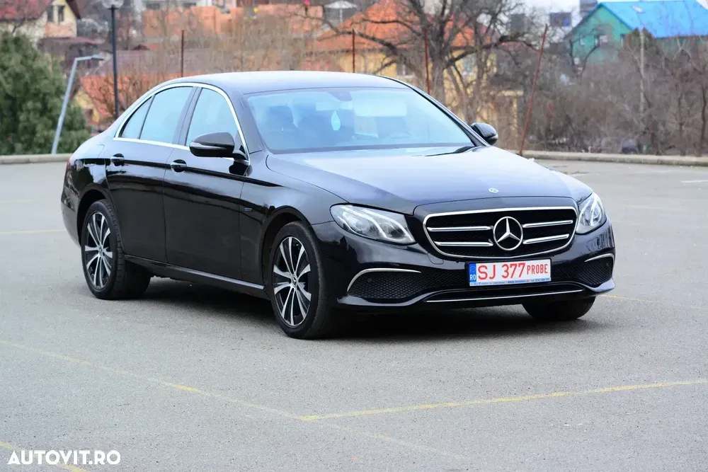 Mercedes-Benz E W213 300 de 9G-TRONIC — imagine 2