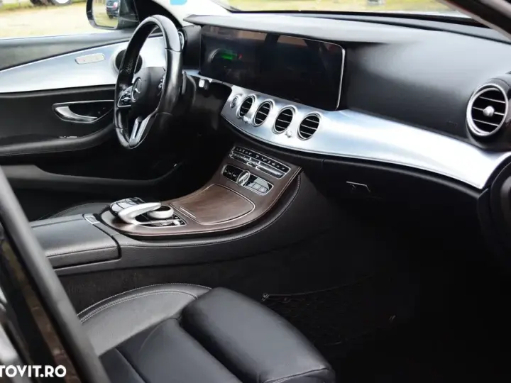 Mercedes-Benz E W213 300 de 9G-TRONIC