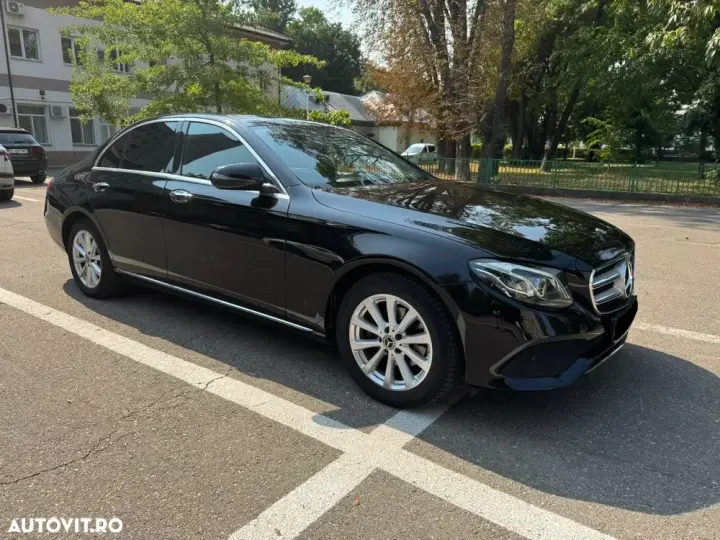 Mercedes-Benz E W213 220 d 9G-TRONIC Avantgarde