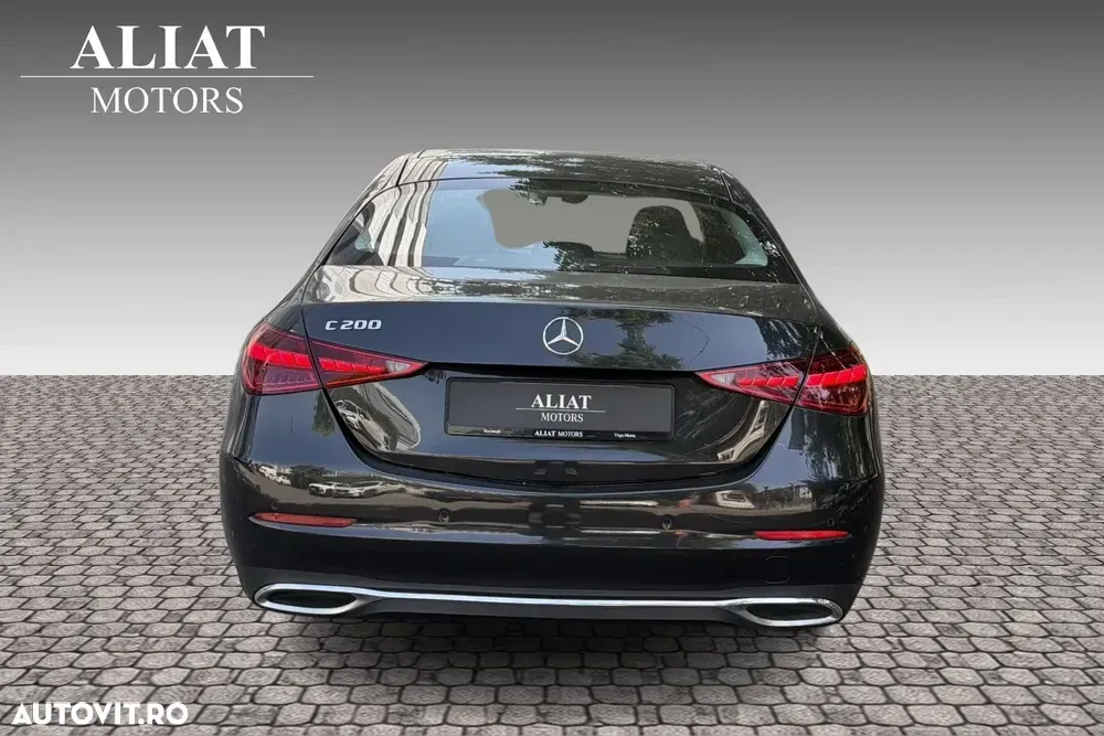 Mercedes-Benz C W206 200 MHEV — imagine 6