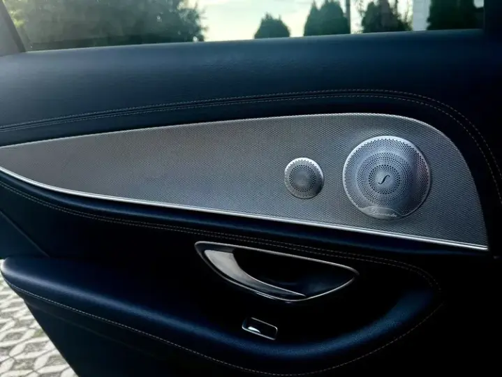 Mercedes-Benz E