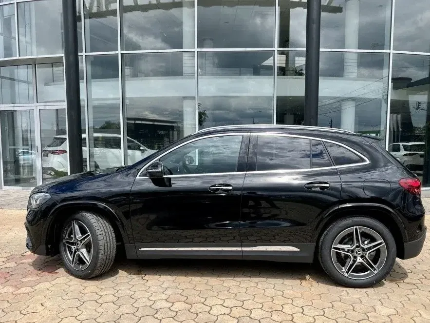 Mercedes-Benz GLA H247 200 d 4MATIC Aut. — imagine 4