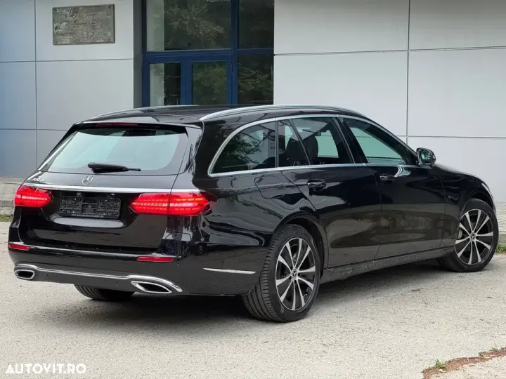 Mercedes-Benz E 300 de 9G-TRONIC Exclusive