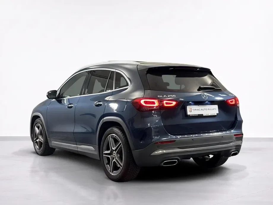 Mercedes-Benz GLA 250 4MATIC 8G-DCT AMG Line — imagine 3