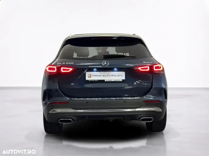 Mercedes-Benz GLA 250 4MATIC 8G-DCT AMG Line