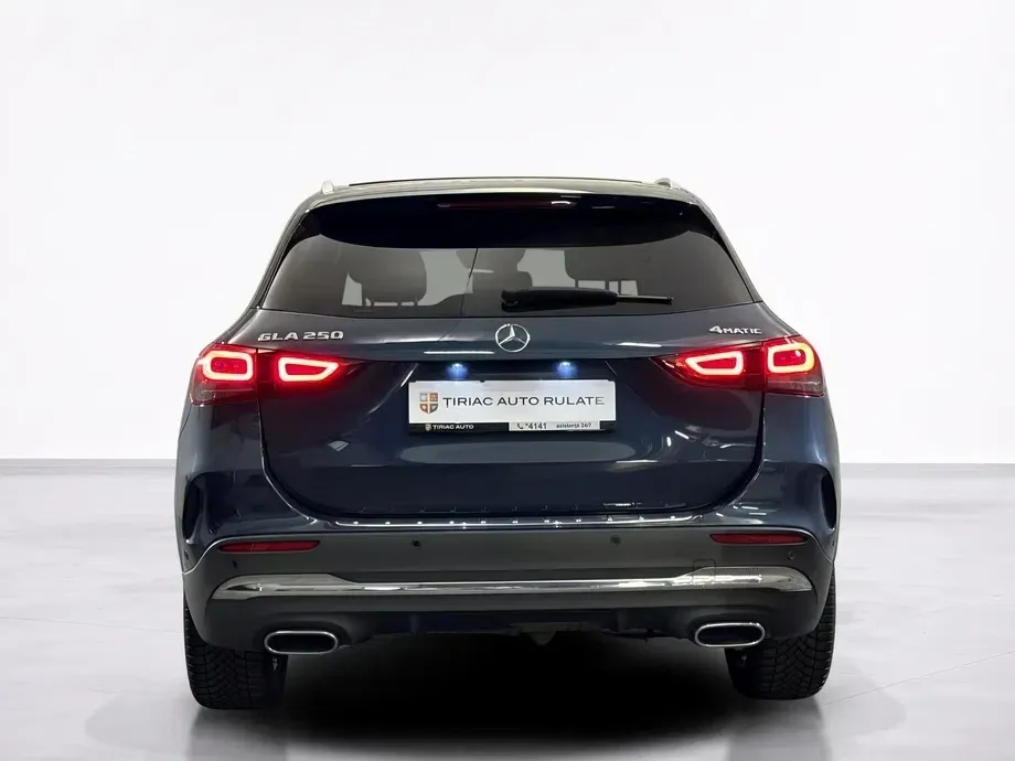 Mercedes-Benz GLA 250 4MATIC 8G-DCT AMG Line — imagine 4