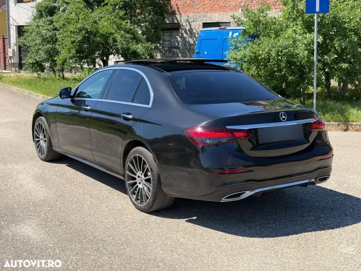 Mercedes-Benz E W213 220 d 9G-TRONIC AMG Line