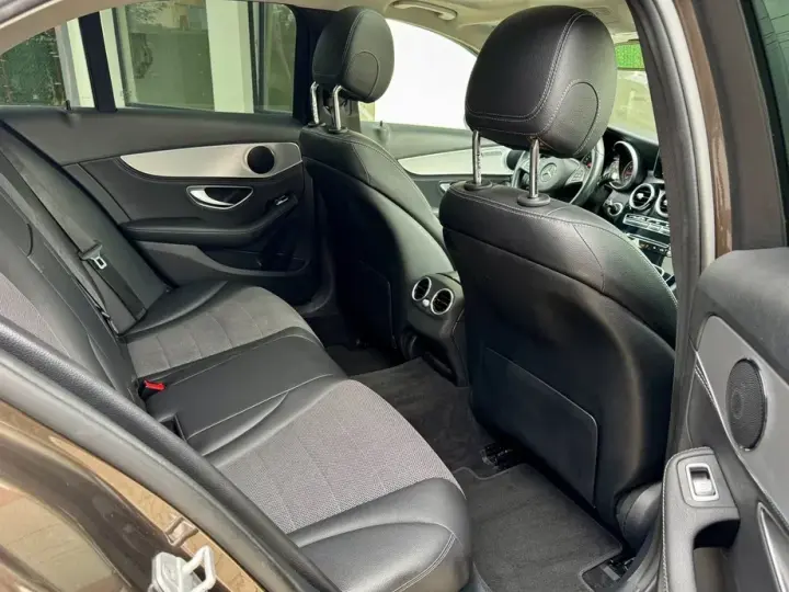 Mercedes-Benz C W205 200 7G-TRONIC Avantgarde