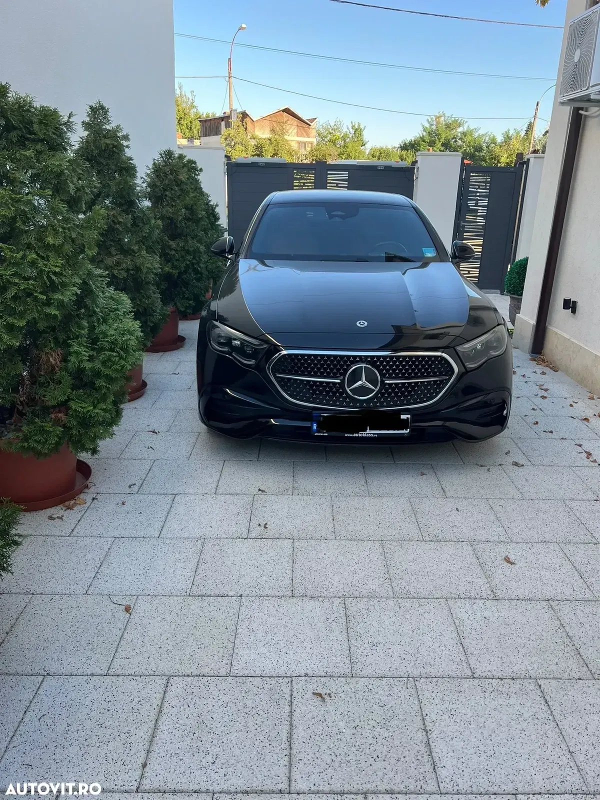 Mercedes-Benz E W214 200 MHEV — imagine 6