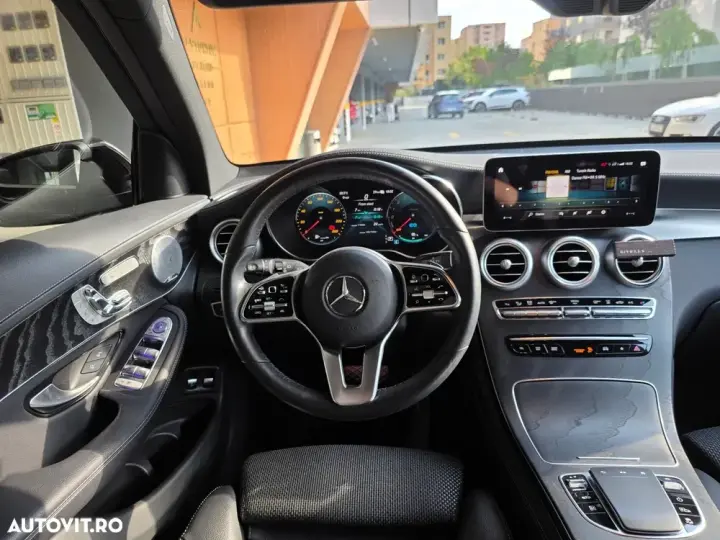 Mercedes-Benz GLC X253 300 e 4MATIC