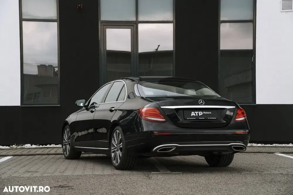 Mercedes-Benz E — imagine 3