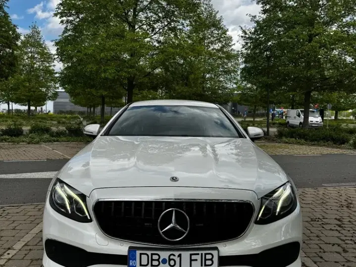 Mercedes-Benz E 200