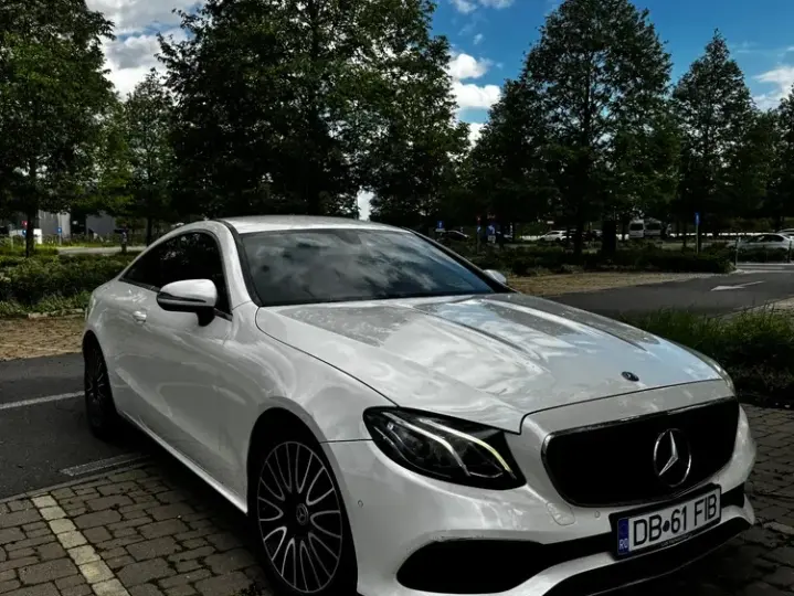 Mercedes-Benz E 200