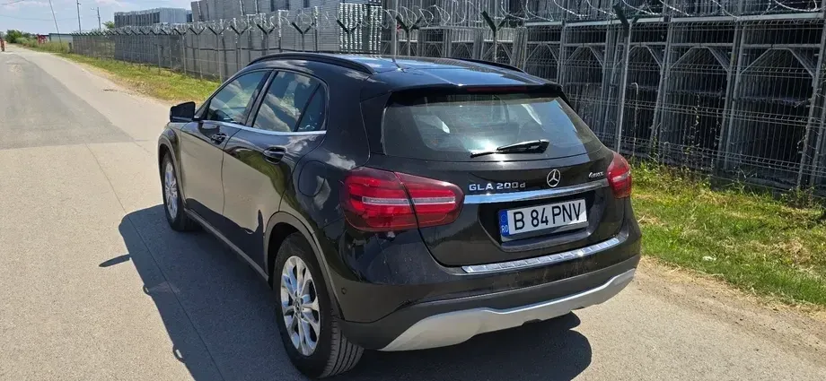 Mercedes-Benz GLA X156 200 d 4MATIC Aut. — imagine 3