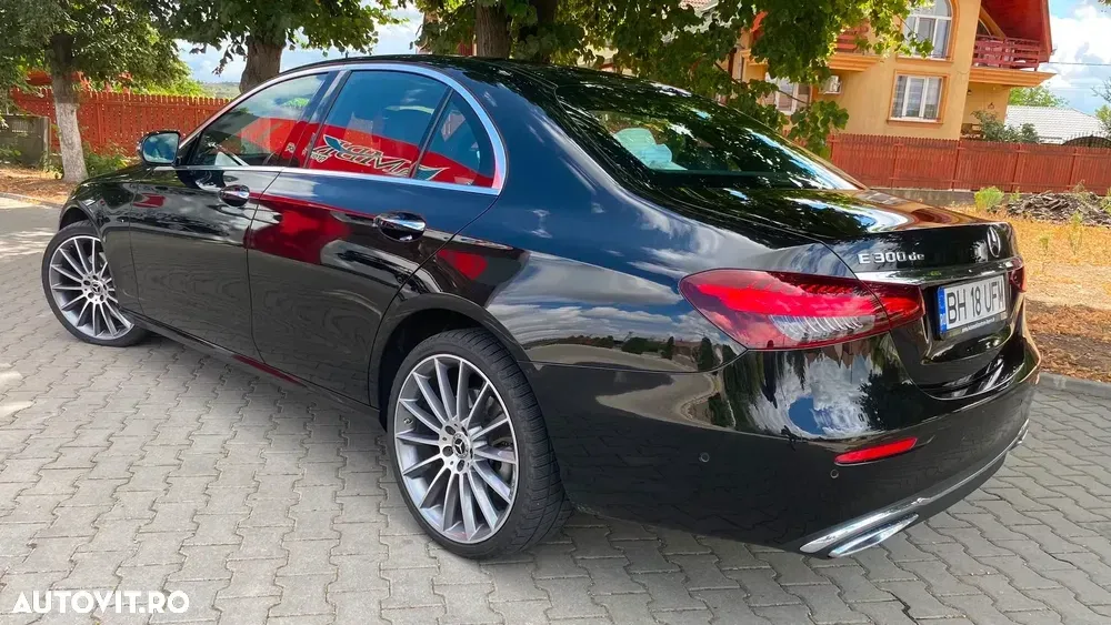 Mercedes-Benz E — imagine 5