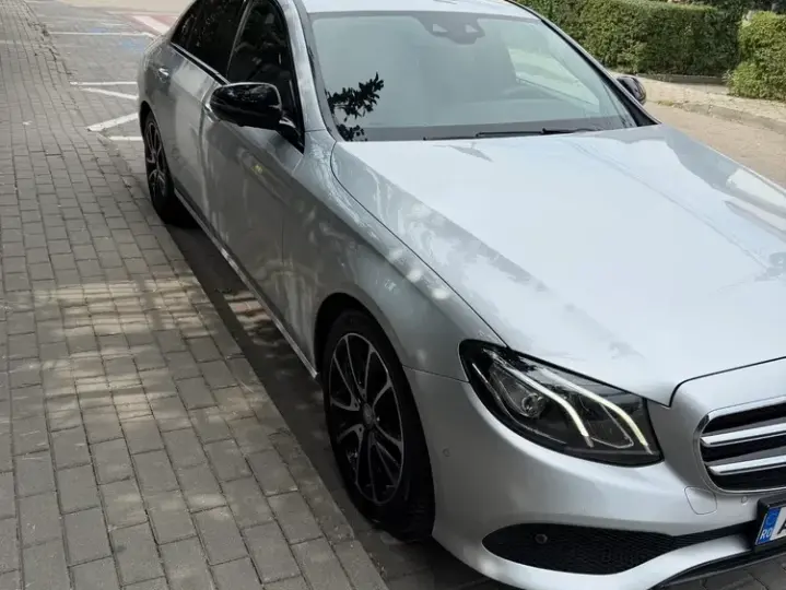 Mercedes-Benz E W213 220 d Aut.