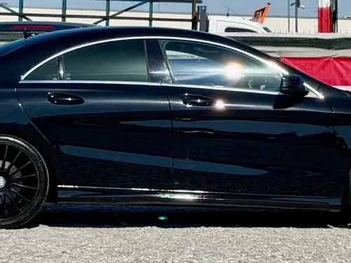Mercedes-Benz CLA 180 C117 7G-DCT AMG Line