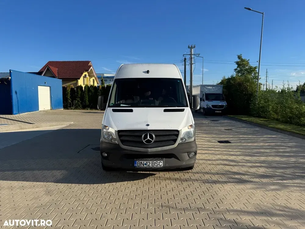 Mercedes-Benz Sprinter — imagine 3