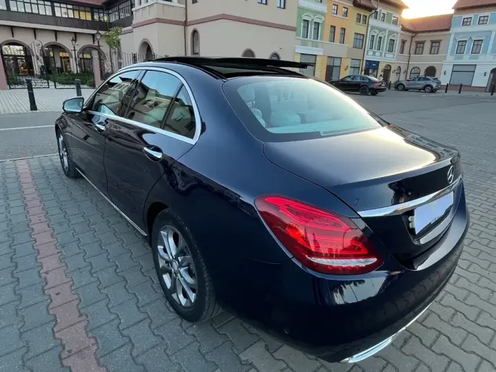Mercedes-Benz C W205 220 d 9G-TRONIC Avantgarde