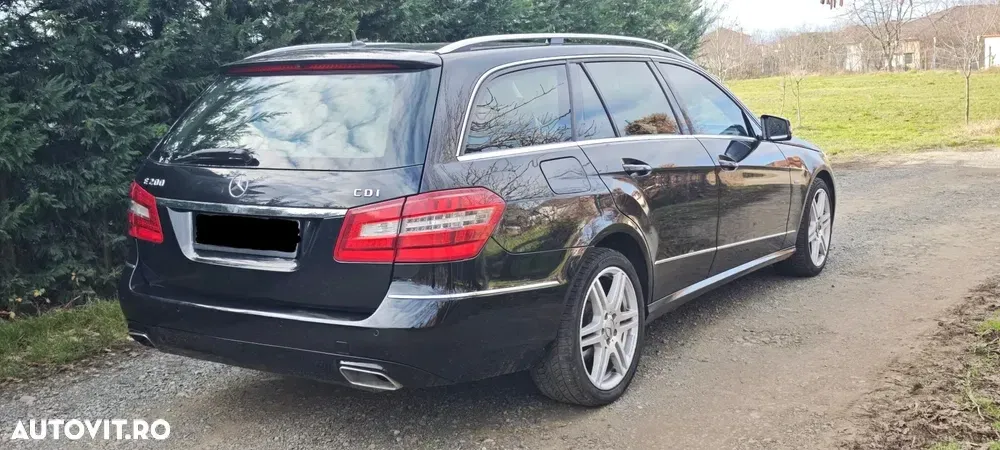 Mercedes-Benz E — imagine 3