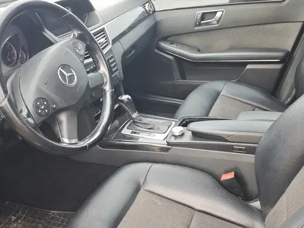 Mercedes-Benz E
