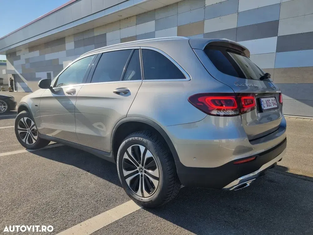 Mercedes-Benz GLC 300 de 4Matic 9G-TRONIC — imagine 3