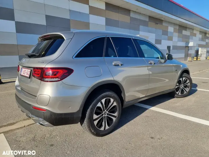 Mercedes-Benz GLC 300 de 4Matic 9G-TRONIC