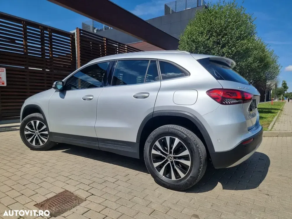 Mercedes-Benz GLA 200 d 8G-DCT Style — imagine 3