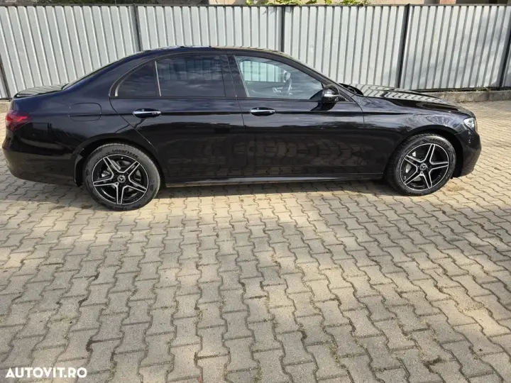 Mercedes-Benz E W213 300 Aut.