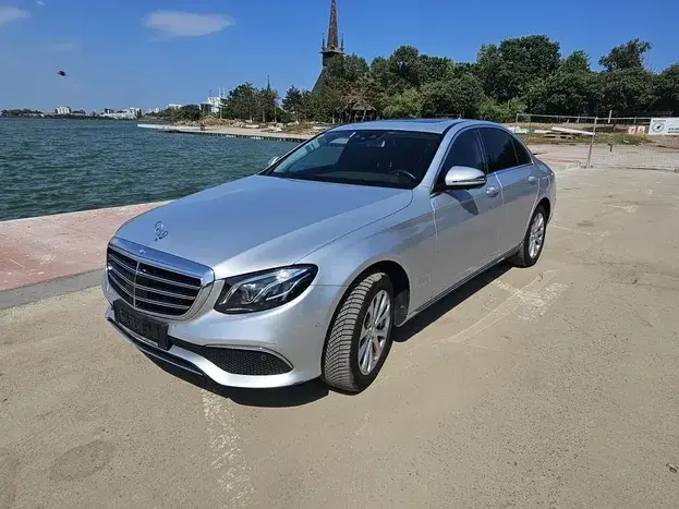 Mercedes-Benz E 220 d Aut.