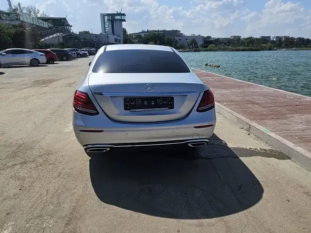 Mercedes-Benz E 220 d Aut.