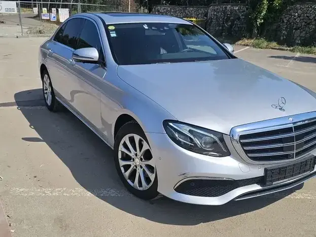 Mercedes-Benz E 220 d Aut.