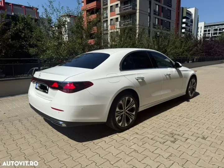 Mercedes-Benz E W214 300 PHEV