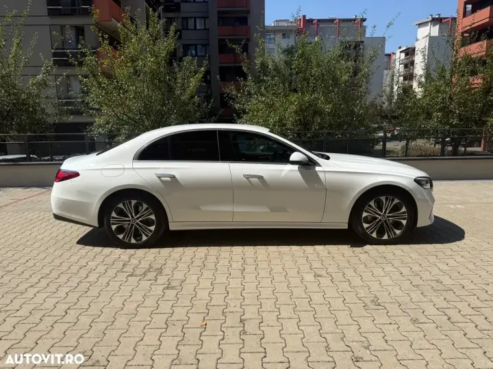 Mercedes-Benz E W214 300 PHEV