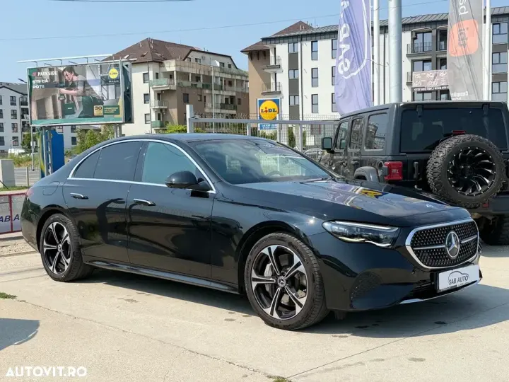 Mercedes-Benz E W214 400e 4Matic 9G-TRONIC
