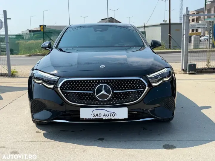 Mercedes-Benz E W214 400e 4Matic 9G-TRONIC