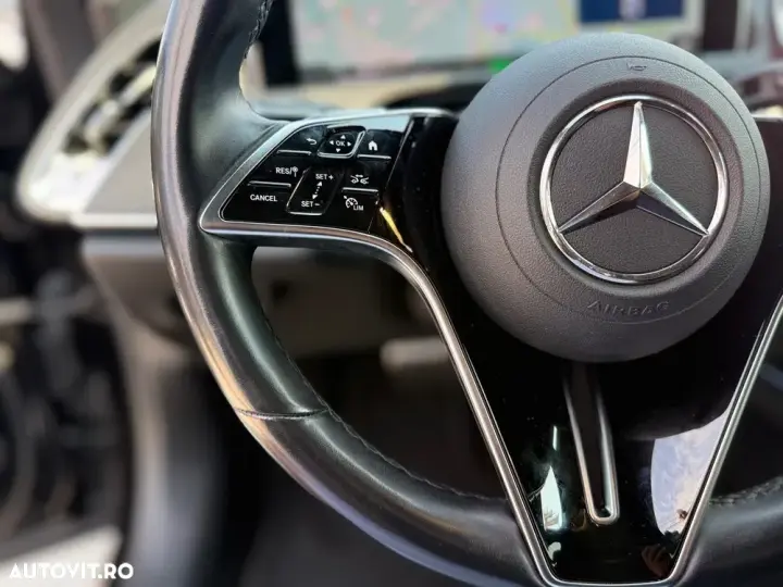 Mercedes-Benz E W214 400e 4Matic 9G-TRONIC